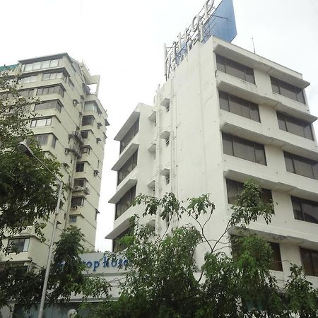 Hiltop Hotel Mumbai Bagian luar foto